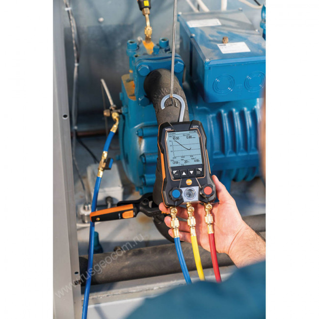 Цифровой манометрический коллектор Testo 550s комплект 3 в кейсе c шлангами Цифровой манометрический коллектор Testo 550s комплект 3 в кейсе c шлангами