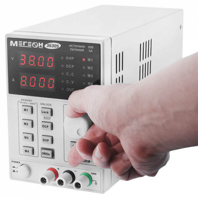 Одноканальный программируемый линейный источник питания МЕГЕОН 36305